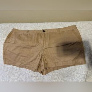 Women’s Khaki Shorts